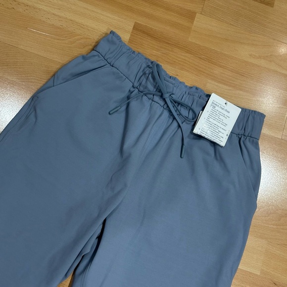 Brand New Lululemon Stretch High-Rise Crop Pants - Picture 3 of 13